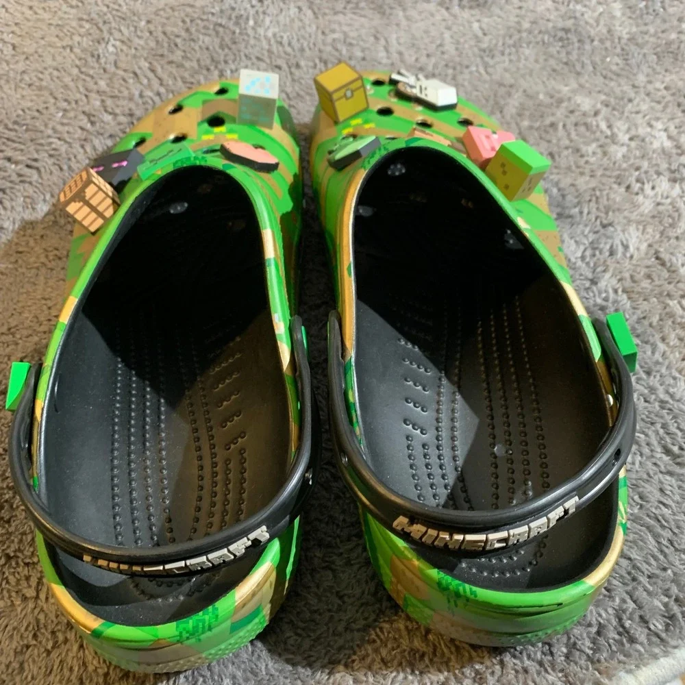 Crocs Minecraft Classic Clog Green Gold Pixel Mens 13 Jibbitz Charms 208471-3TX